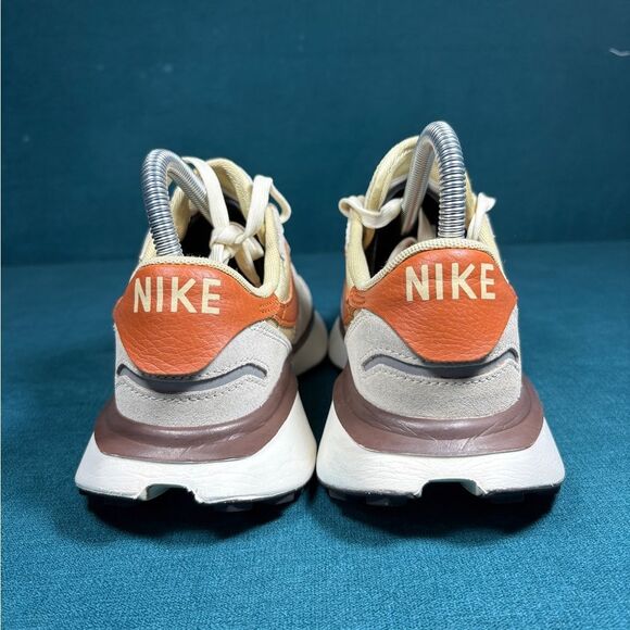 Nike Phoenix Waffle Gold/Cream Sneakers women’s  size 6 - Picture 2 of 8